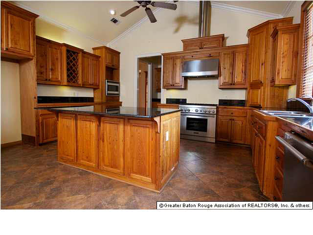 3136 Pleasant Point Boulevard Baton Rouge, LA 70810 - Photo 8 of 27 Gallery Image 8