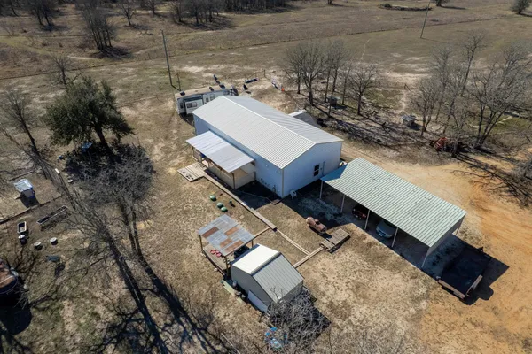 $589,000 | 1105 County Road 422, Bartlett, TX 76511
