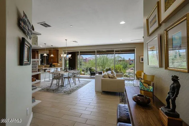$877,500 | 10260 East White Feather Lane, Unit 1041, Scottsdale, AZ 85262