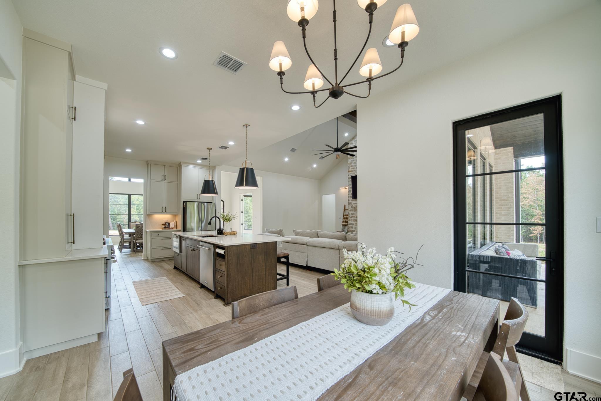 2283 Flamingo Road Gilmer, TX 75645 - Photo 14 of 44 Gallery Image 14