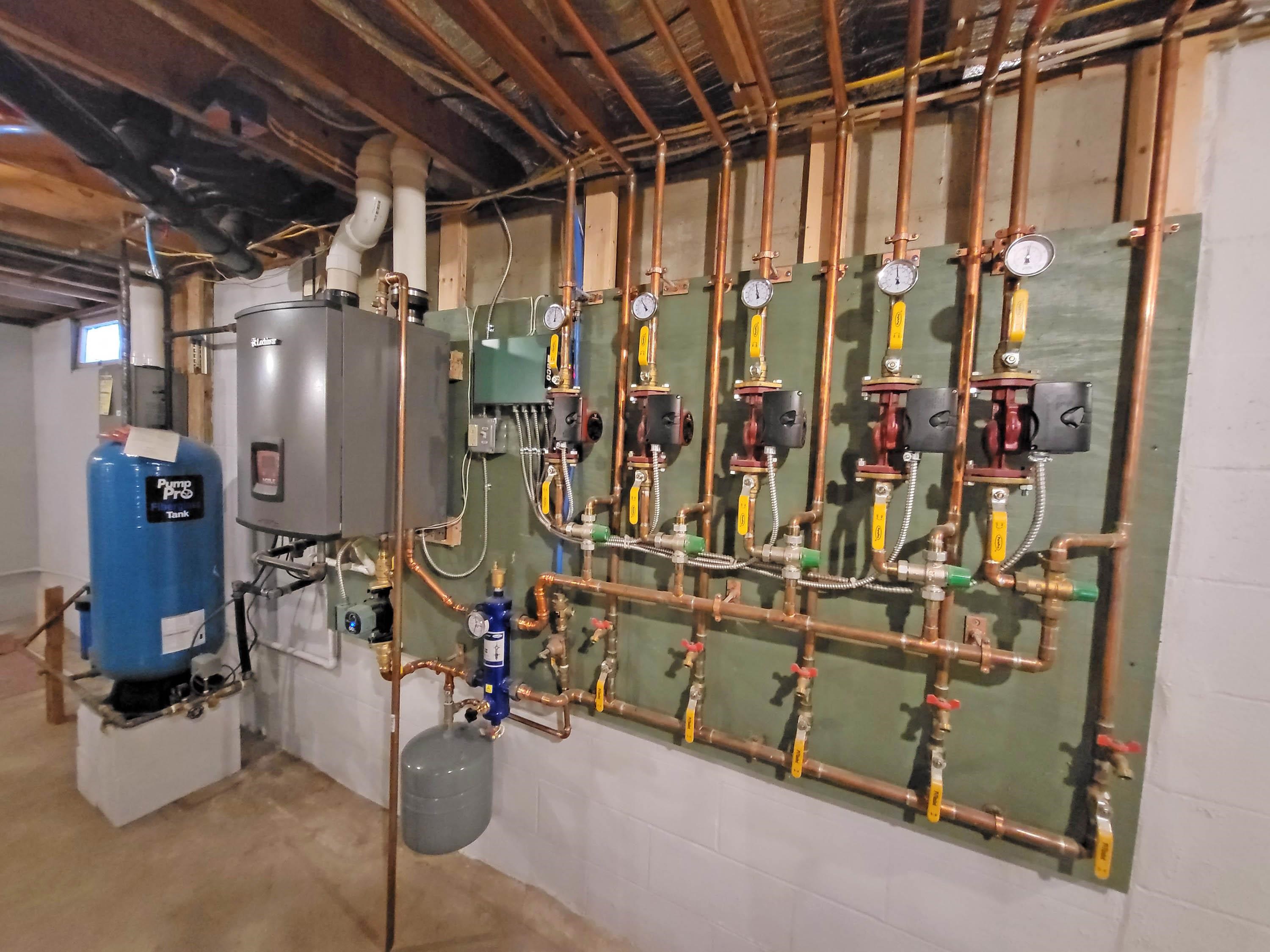 4 Robin Hill Road Townshend, VT 05353 - Photo 15 of 30