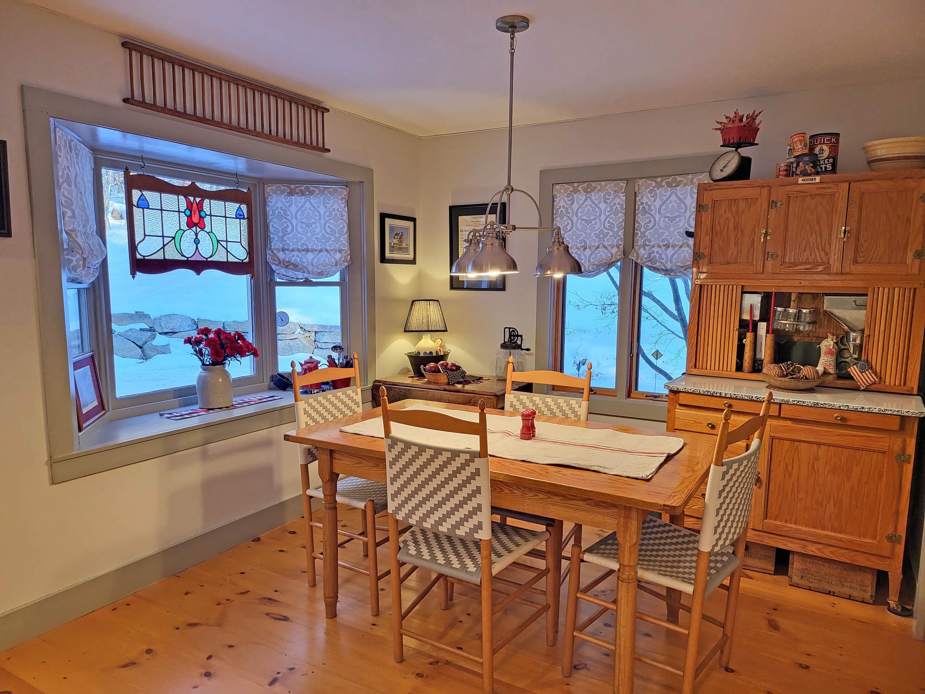 4 Robin Hill Road Townshend, VT 05353 - Photo 6 of 30