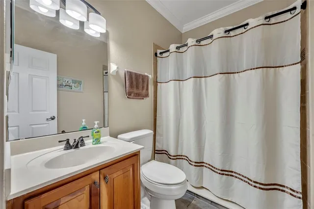 $579,000 | 419 East Blue Water Edge Drive, Eustis, FL 32736