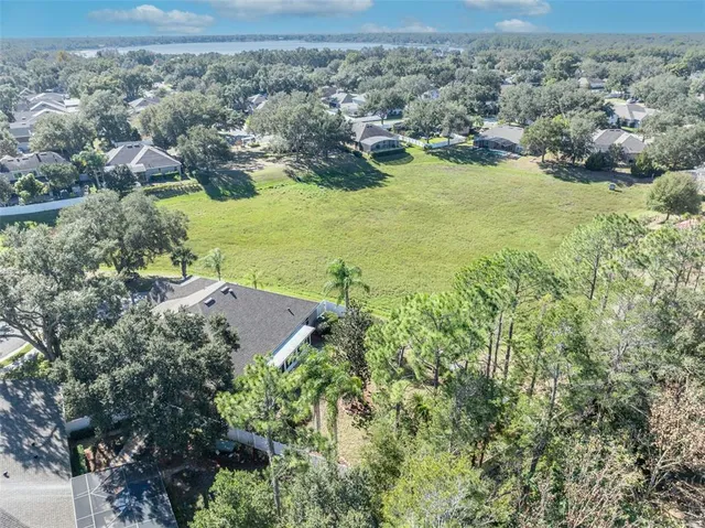 $579,000 | 419 East Blue Water Edge Drive, Eustis, FL 32736