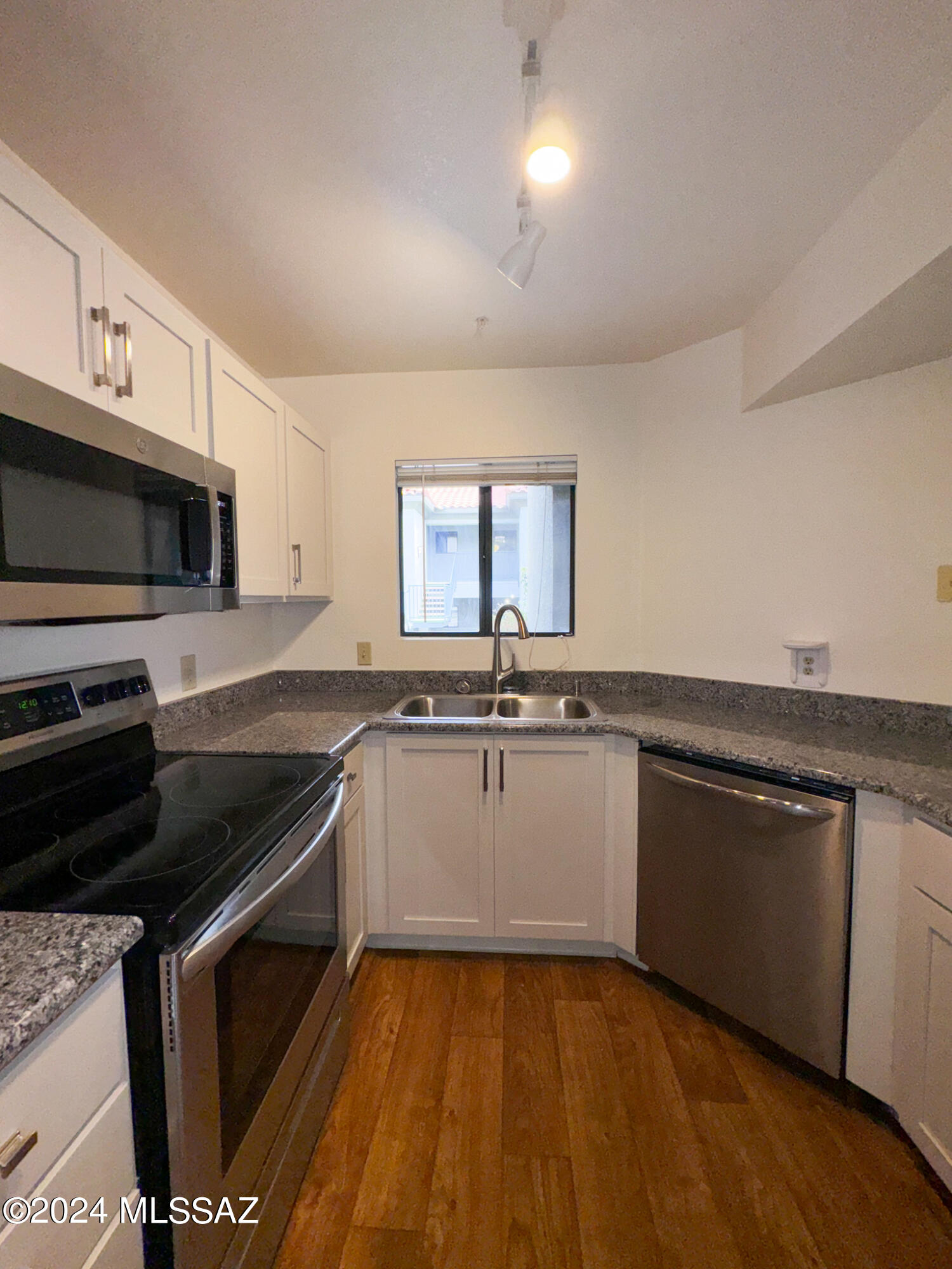 5751 North Kolb Road, Unit 37101 Tucson, AZ 85750 - Photo 16 of 28