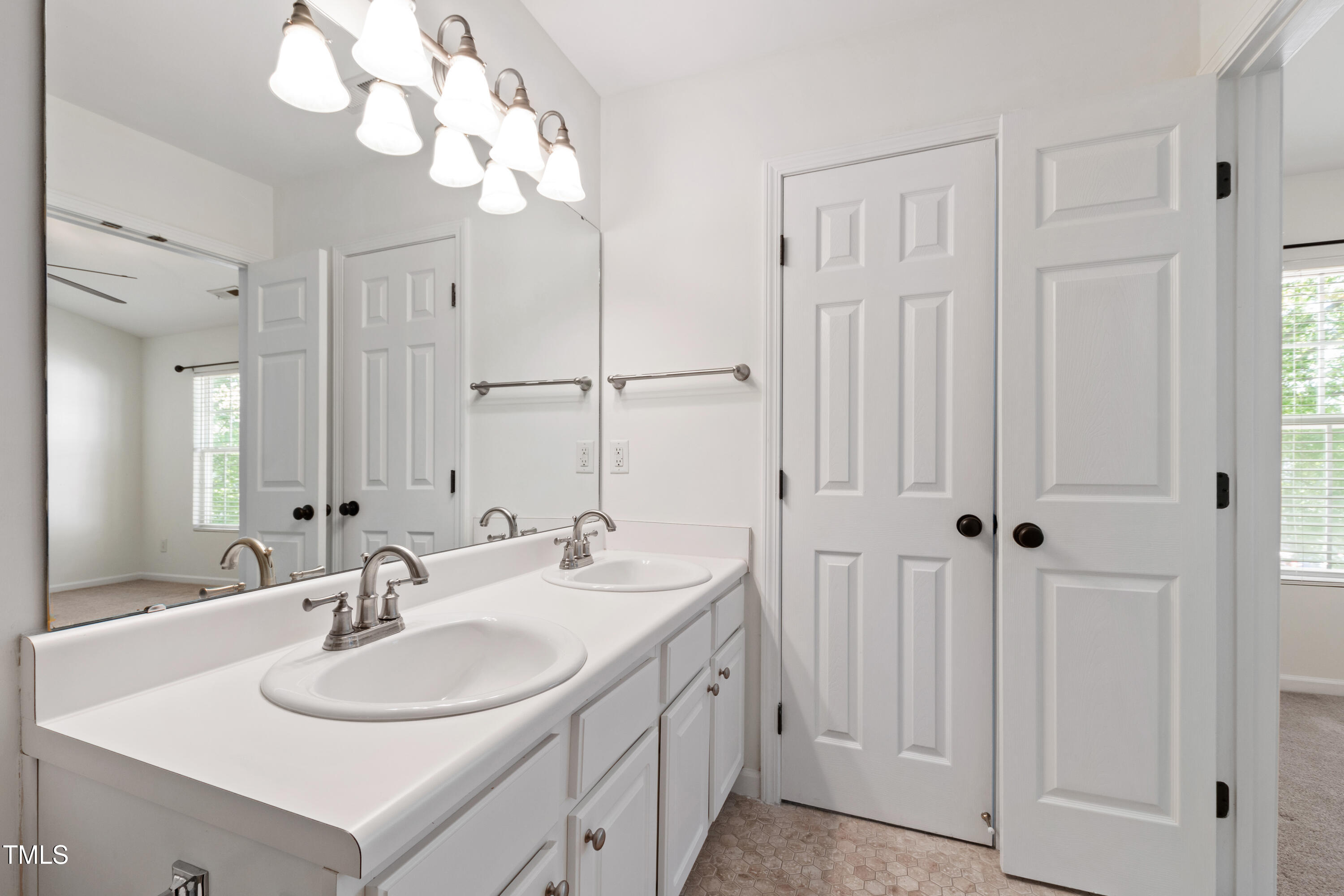 8510 Silhouette Place Raleigh, NC 27613 - Photo 23 of 36 Silhouette (23)