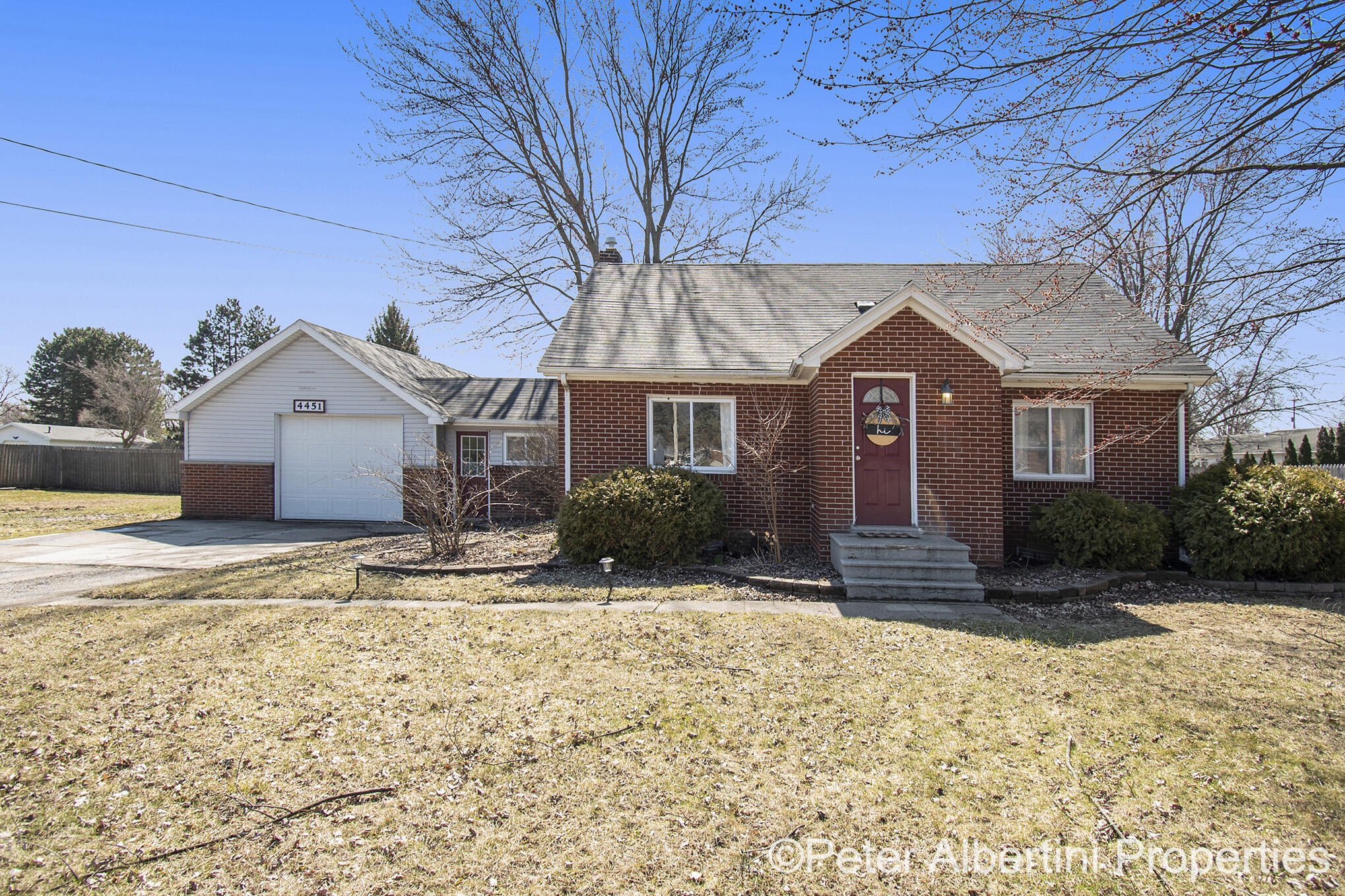 4451 Shattuck Road Saginaw, MI 48603 - Photo 1 of 18 Next Door Photos 4451_21