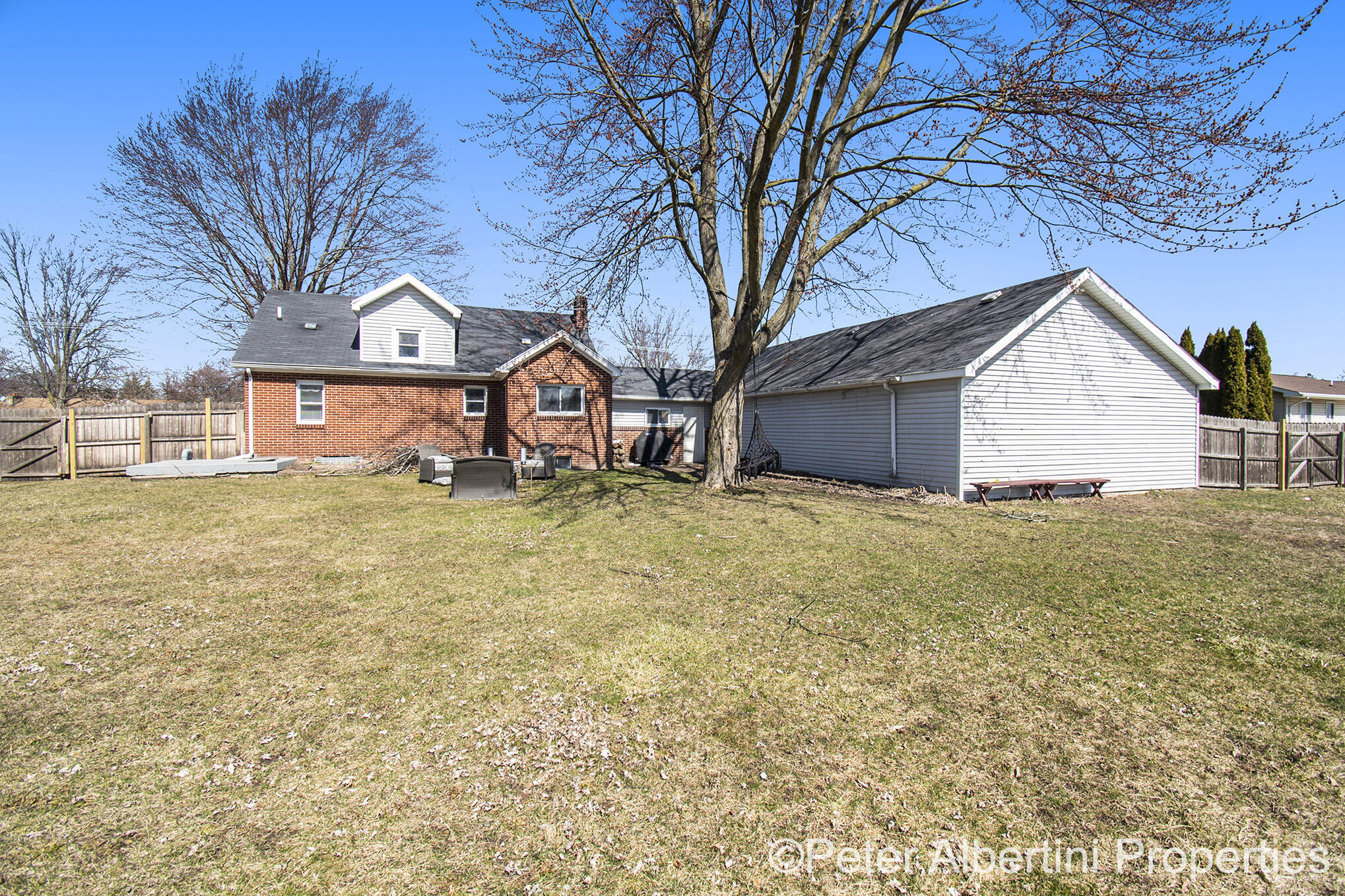 4451 Shattuck Road Saginaw, MI 48603 - Photo 2 of 18 Next Door Photos 4451_23