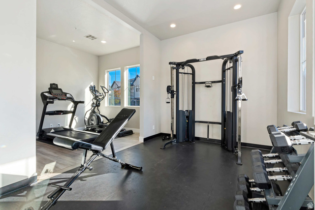 2600 Ocotillo Way, Unit 31 Santa Clara, UT 84765 - Photo 54 of 73 Dedicated fitness space featuring rubber flooring, recessed lighting, and multiple windows