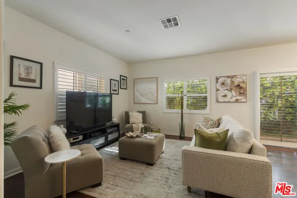 $729,000 | 15721 Cobalt Street, Unit 102, Sylmar, CA 91342