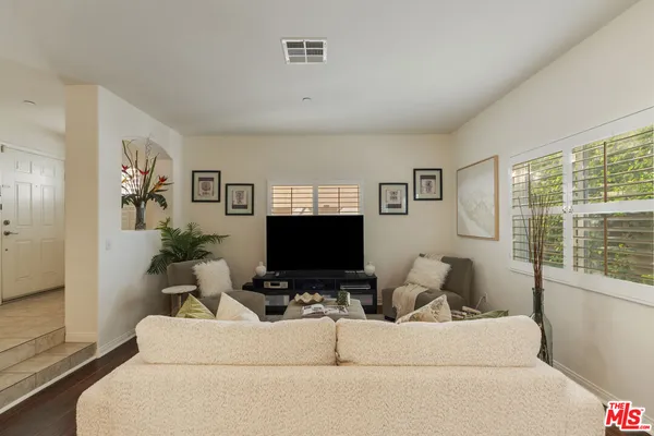 $729,000 | 15721 Cobalt Street, Unit 102, Sylmar, CA 91342