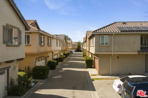 $729,000 | 15721 Cobalt Street, Unit 102, Sylmar, CA 91342