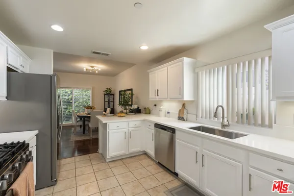 $729,000 | 15721 Cobalt Street, Unit 102, Sylmar, CA 91342