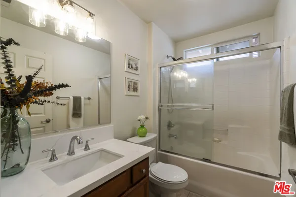 $729,000 | 15721 Cobalt Street, Unit 102, Sylmar, CA 91342