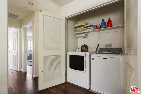 $729,000 | 15721 Cobalt Street, Unit 102, Sylmar, CA 91342
