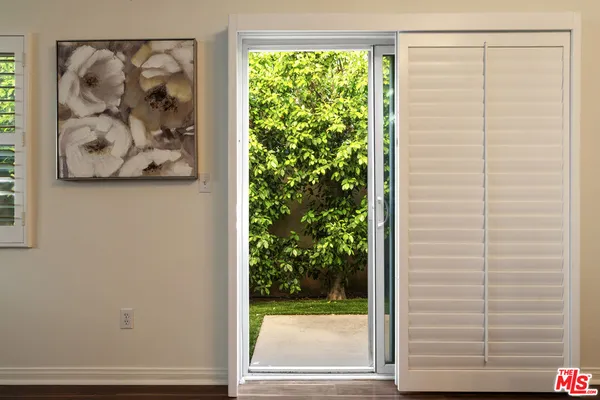 $729,000 | 15721 Cobalt Street, Unit 102, Sylmar, CA 91342