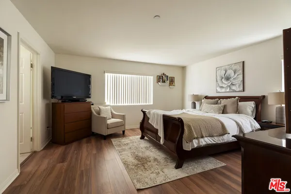 $729,000 | 15721 Cobalt Street, Unit 102, Sylmar, CA 91342