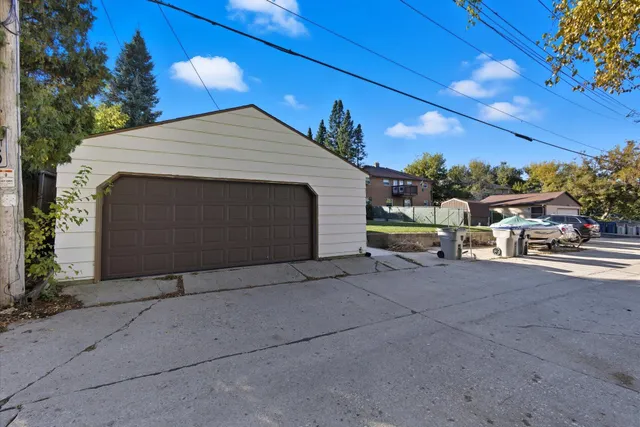 $324,900 | 3320 South 92nd Street, Milwaukee, WI 53227