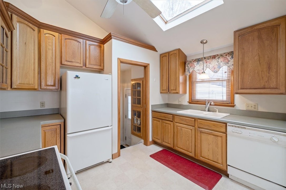 2818 Dentzler Road Parma, OH 44134 - Photo 12 of 42
