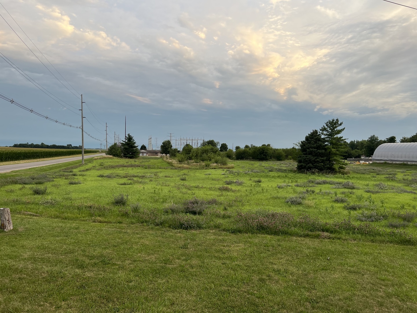 E East Main Street El Paso, IL 61738 - Photo 1 of 4 a view of a field with an ocean