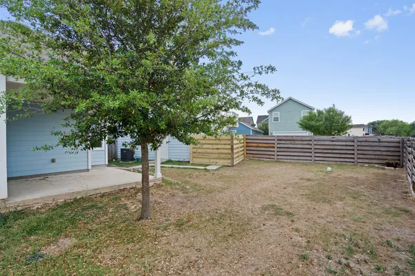 $2,000 | 1629 Arbor Knot Drive, Unit MAIN HOUSE, Kyle, TX 78640