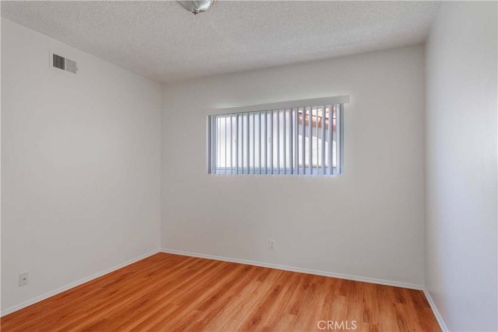 1549 Thompson Avenue Glendale, CA 91201 - Photo 24 of 33