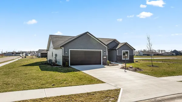 $369,900 | 13927 Ascari Cove, Fort Wayne, IN 46818