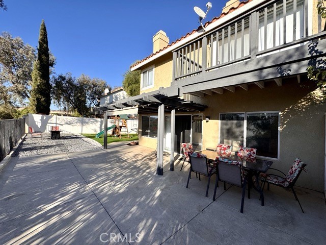 40085 Temecky Way Murrieta, CA 92562 - Photo 46 of 55 a view of a cafe with sitting area