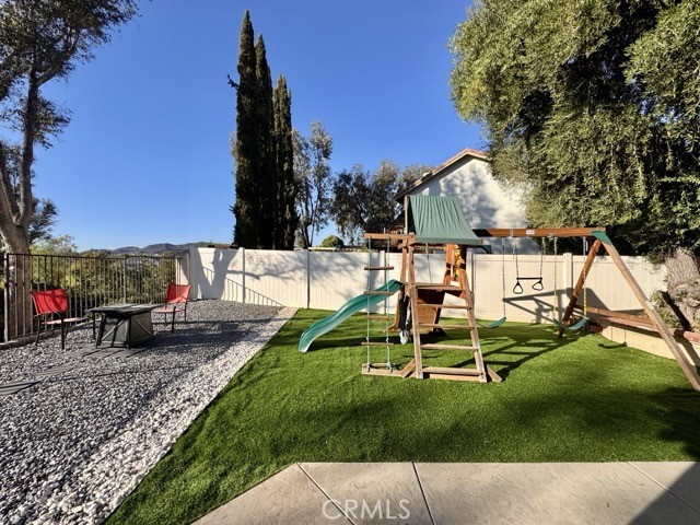 40085 Temecky Way Murrieta, CA 92562 - Photo 49 of 55 a view of a park with slide