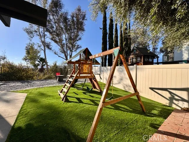 $3,200 | 40085 Temecky Way, Murrieta, CA 92562