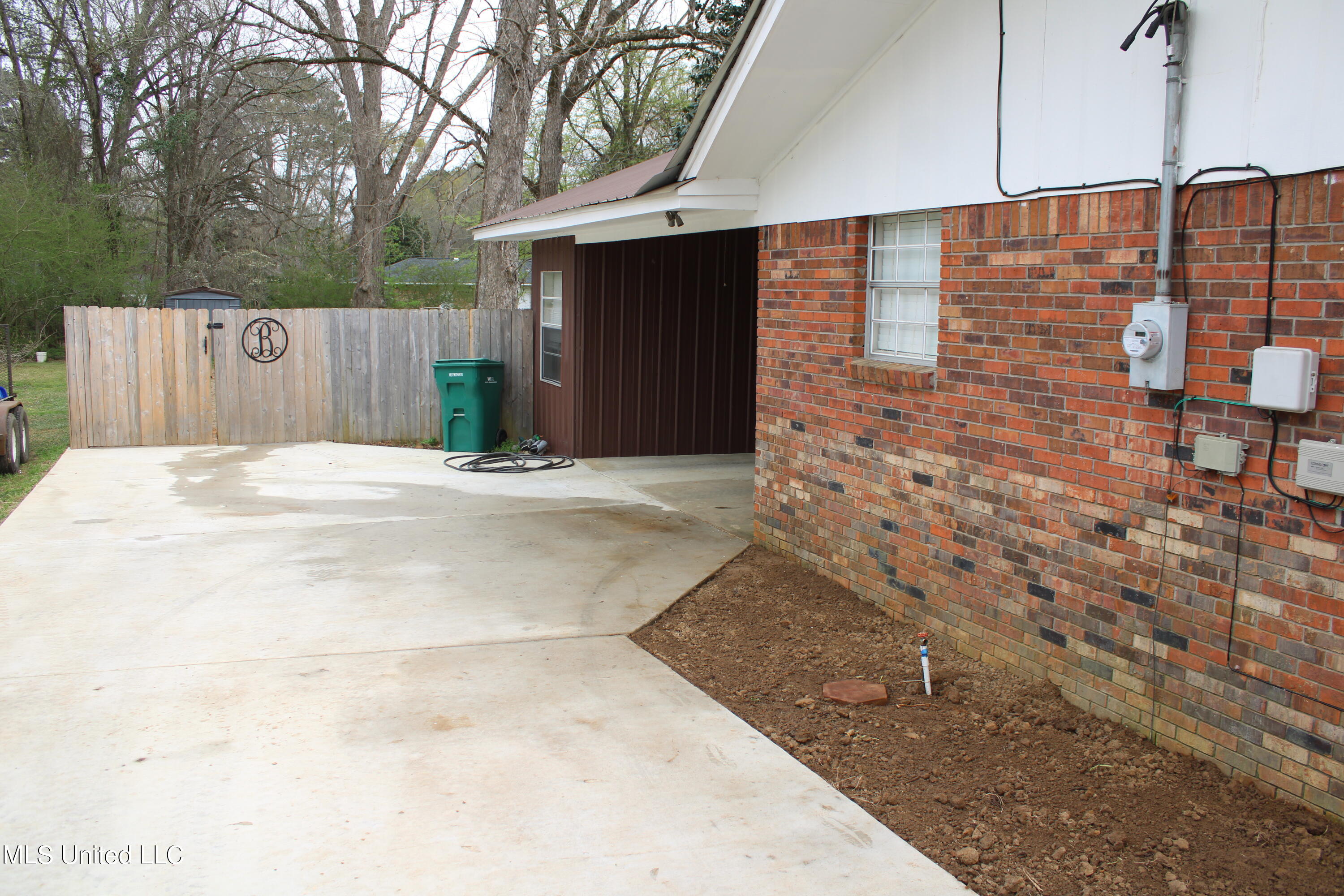 404 St Matthew Street Carthage, MS 39051 - Photo 6 of 27 IMG_2027