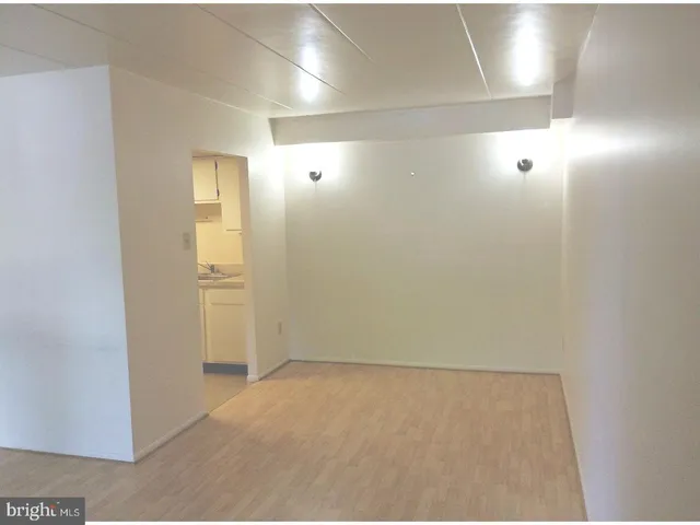 $1,800 | 207 Village Walk, Unit 207, Exton, PA 19341