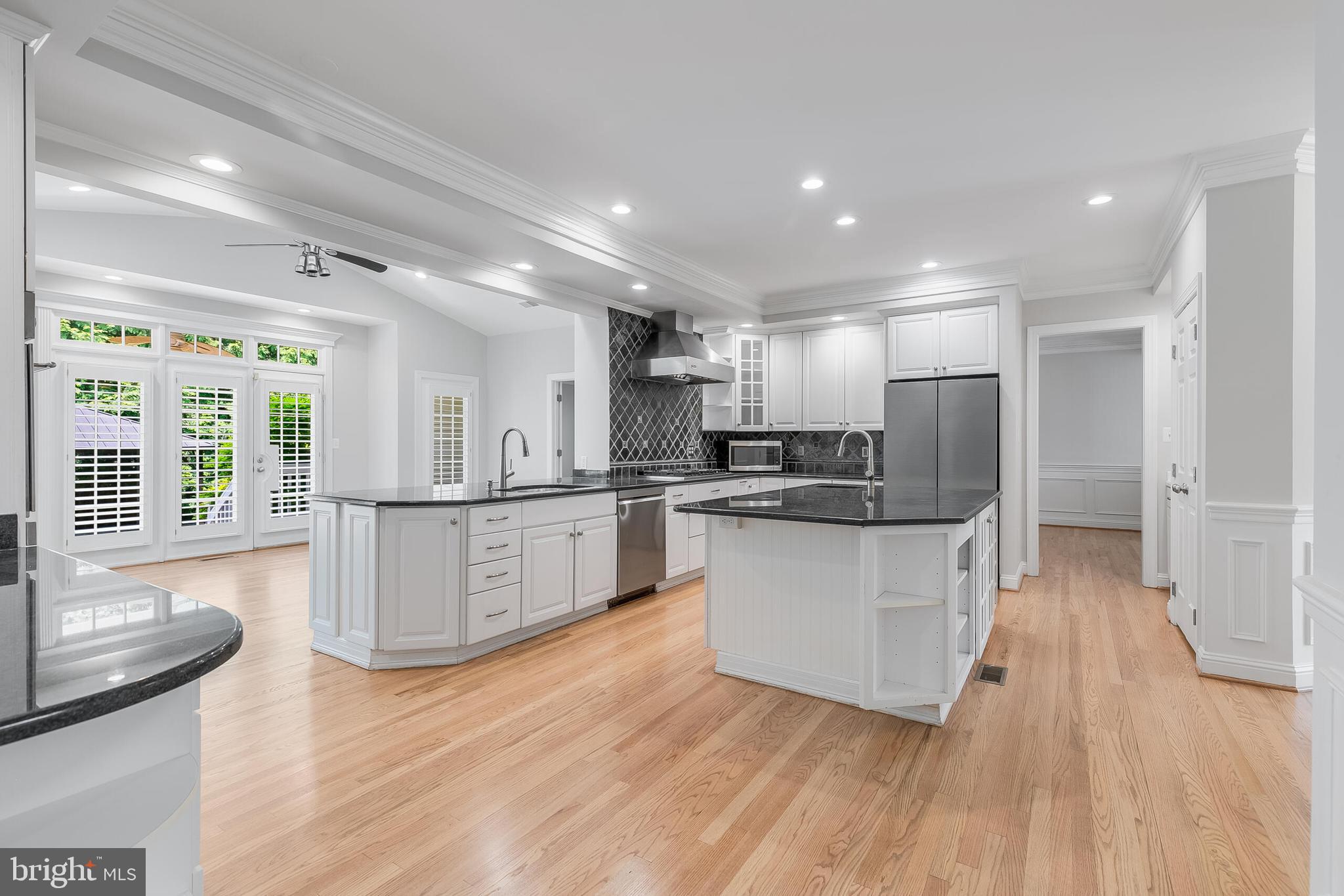 611 Catesby Court Southwest Leesburg, VA 20175 - Photo 4 of 96