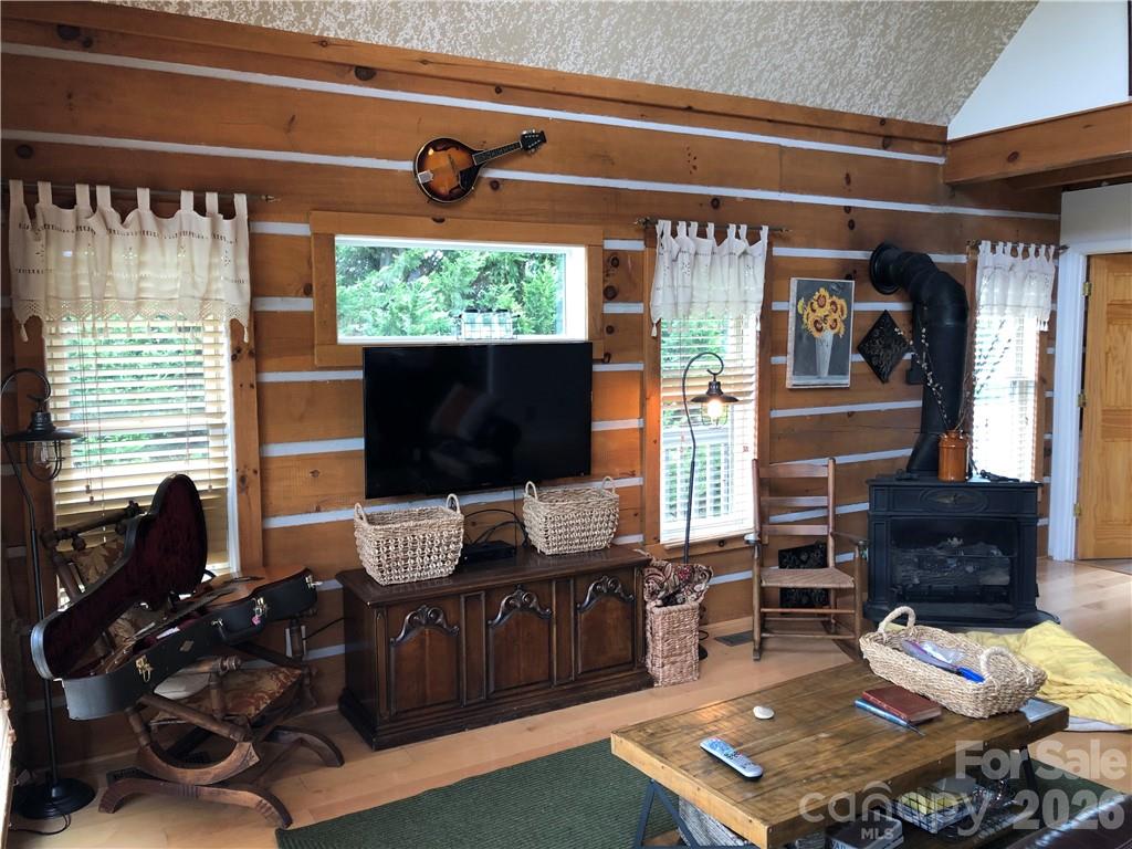 836 Burney Mountain Road Fletcher, NC 28732 - Photo 7 of 37