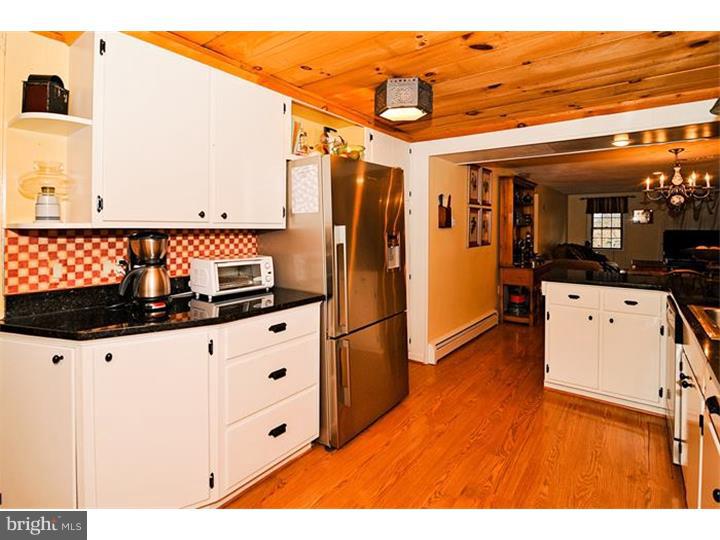 1322 Kulp Road Pottstown, PA 19465 - Photo 7 of 25 Kitchen