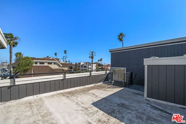 $7,499 | 6821 East Ocean Boulevard, Long Beach, CA 90803