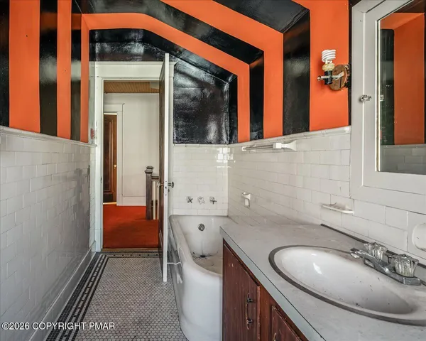 $369,900 | 86 Yeager Avenue, Forty Fort, PA 18704