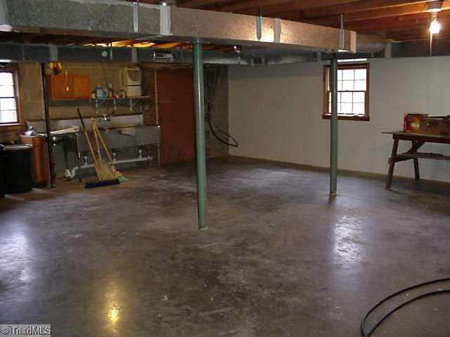 4627 Fuller Mill Road Thomasville, NC 27360 - Photo 11 of 13 Bonus.