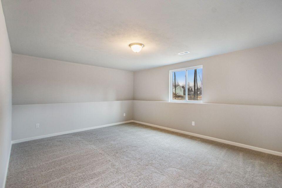615 Arizona Boulevard Three Rivers, MI 49093 - Photo 12 of 21 MFW010-i2060-Rec Room