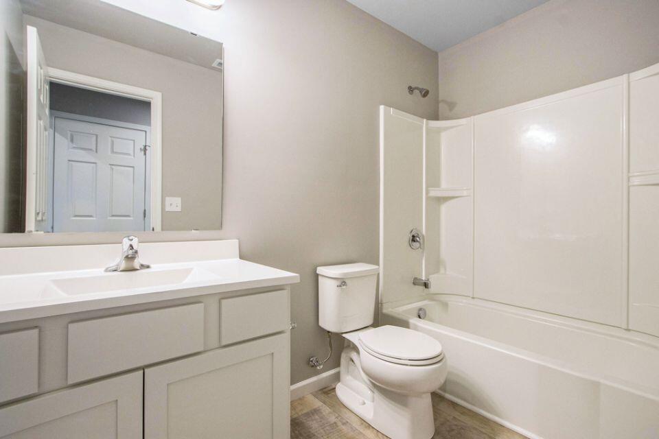 615 Arizona Boulevard Three Rivers, MI 49093 - Photo 14 of 21 MFW010-i2060-Bath