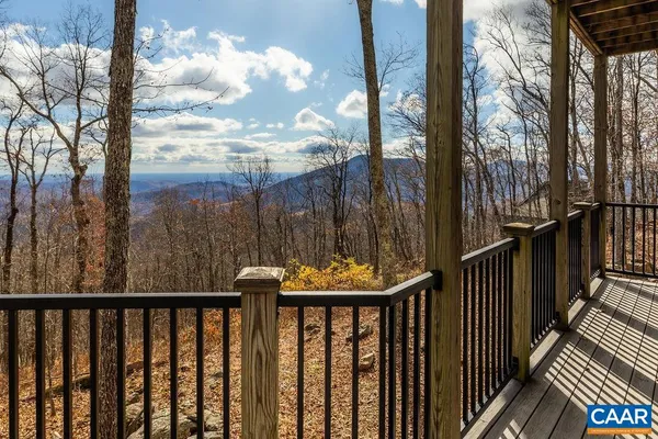 $1,525,000 | 293 White Oak Drive, Roseland, VA 22967