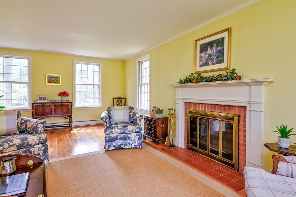 17 Colonial Road Dover, MA 02030 - Photo 11 of 25