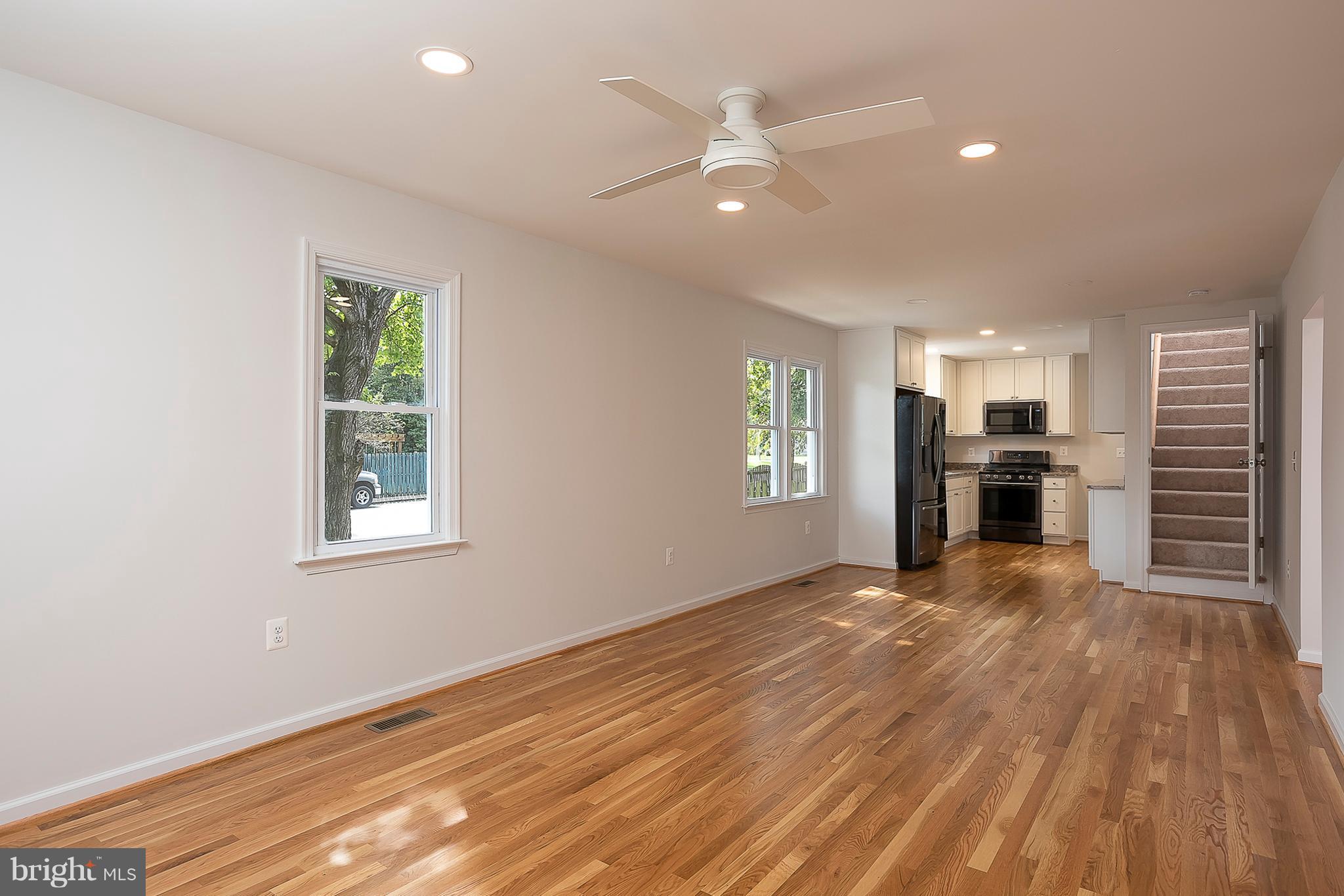 315 Charles Road Linthicum, MD 21090 - Photo 5 of 30 Living Room