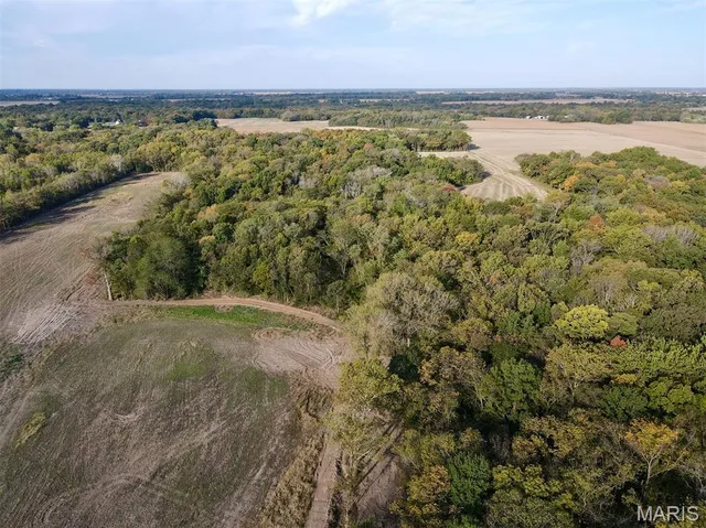 $2,725,000 | 1160 Union Grove Avenue, Greenville, IL 62246