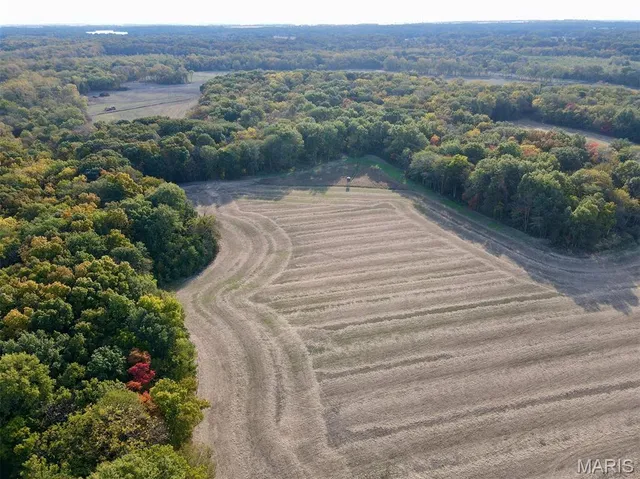 $2,725,000 | 1160 Union Grove Avenue, Greenville, IL 62246