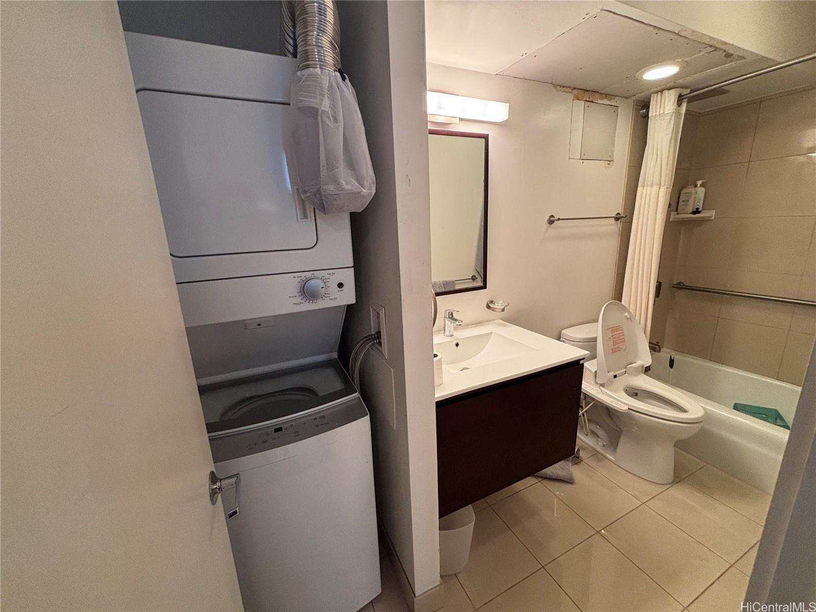 469 Ena Road, Unit 2104 Honolulu, HI 96815 - Photo 15 of 24