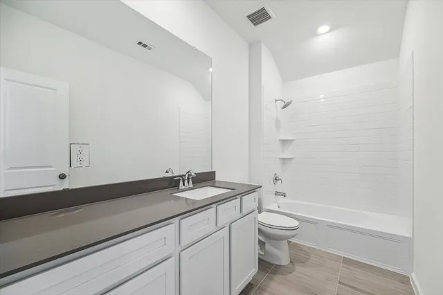 $2,400 | 5518 Amber Brook Lane, Fulshear, TX 77441