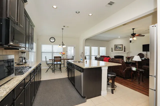 $2,500 | 23310 Parkway Lakes Lane, Richmond, TX 77407