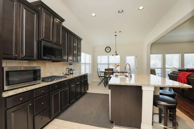 $2,500 | 23310 Parkway Lakes Lane, Richmond, TX 77407