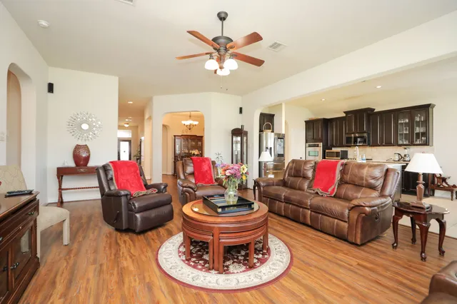 $2,500 | 23310 Parkway Lakes Lane, Richmond, TX 77407